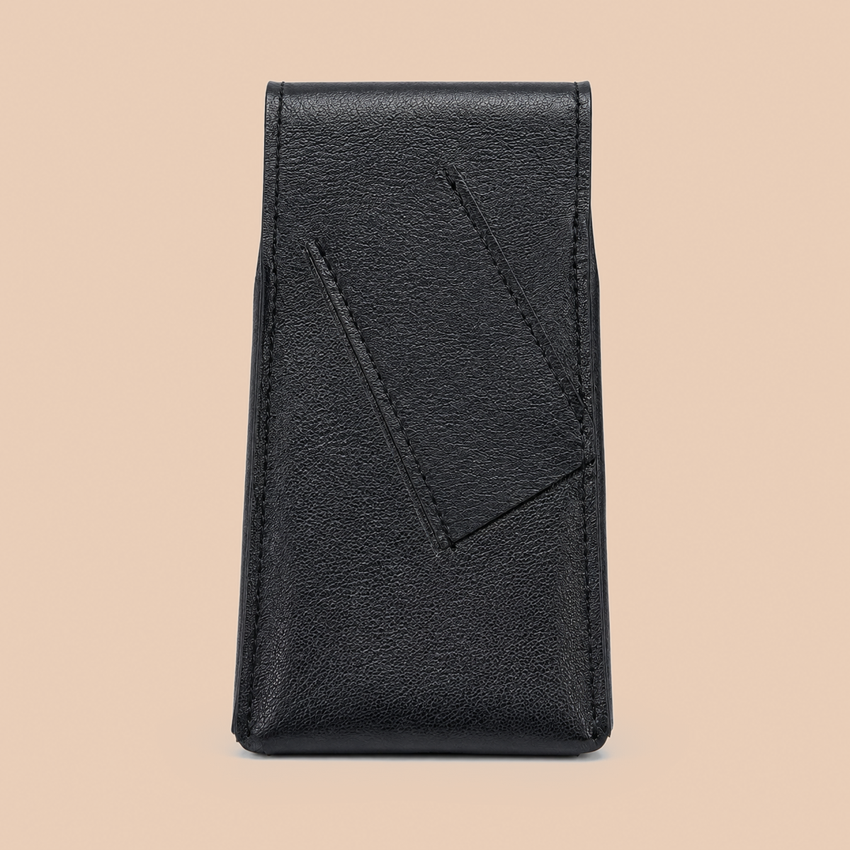 Handcrafted Black Cowhide Leather Phone Case – 17.5 × 9.5 × 2 cm with Brass-Finish Clasp